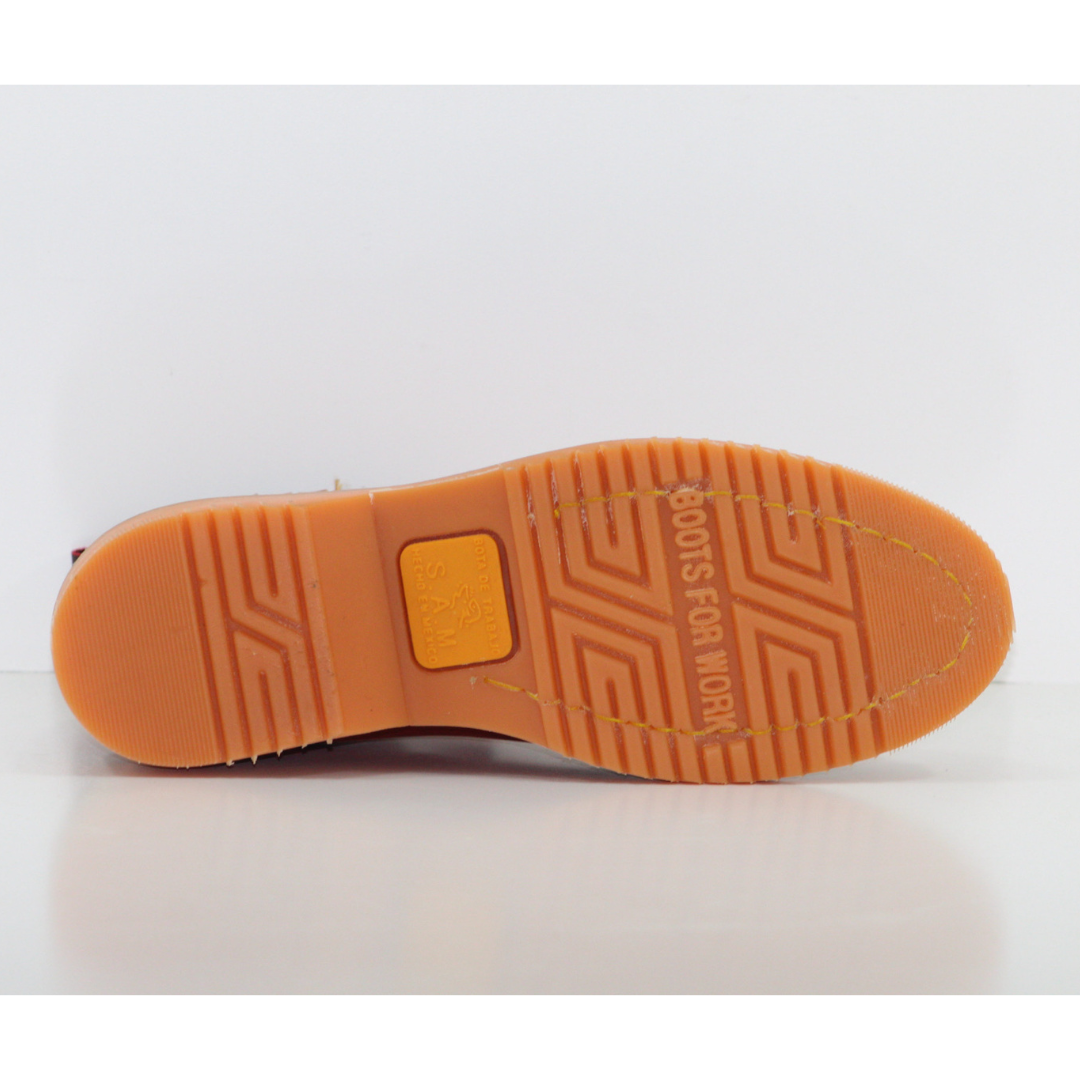 Botas con suela de seguridad 